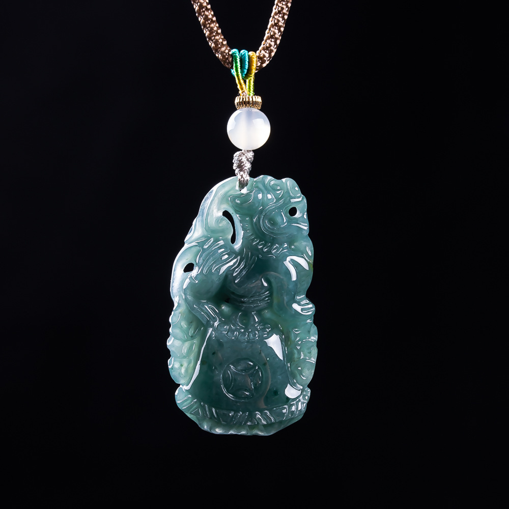 Women'S Vintage Accessories - Pendentif Pixiu en jadéite birmane, talisman