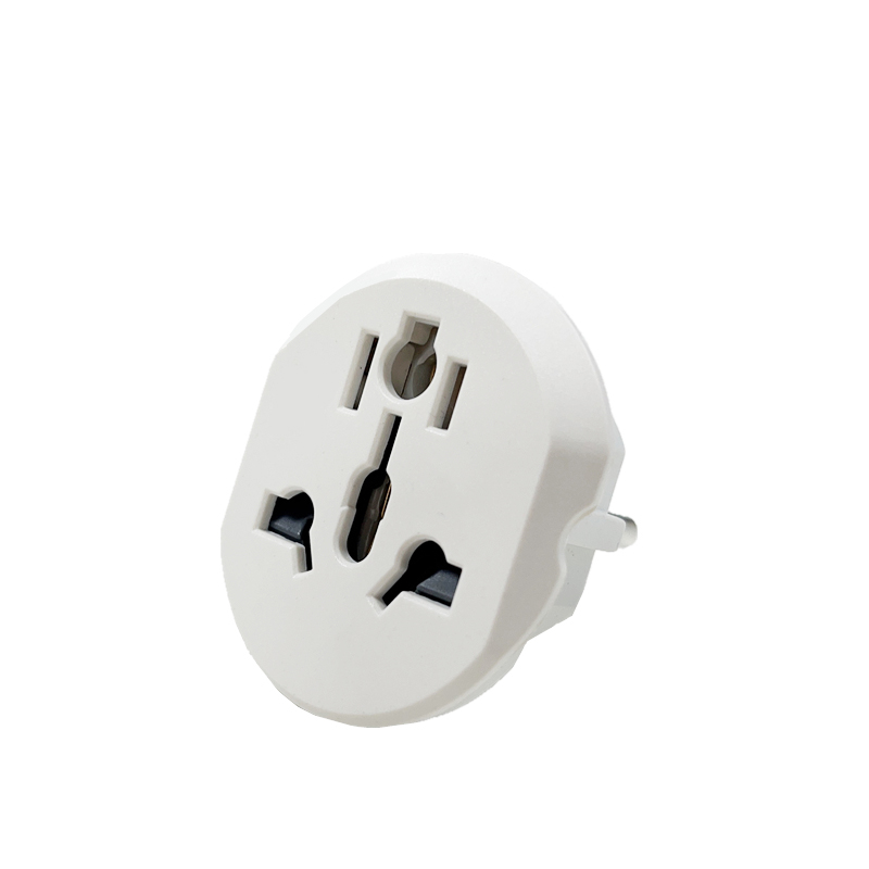 Adaptateur de voyage universel - Women Accessories In Uk avis et prix