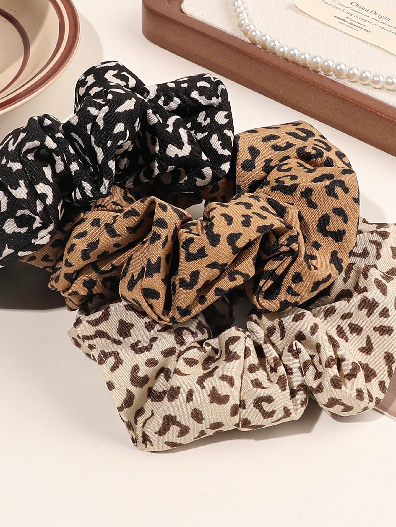 Chouchous en velours léopard e - Hair Tie Velvet avis et prix